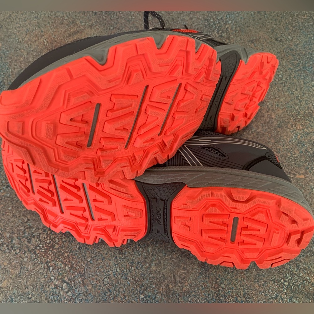 ASICS Women’s Gel Venture Size 11 - Picture 2 of 5